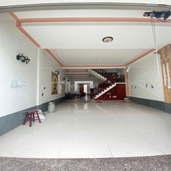 Nhà 2 lầu +sân thượng rộng KDC Nam Long