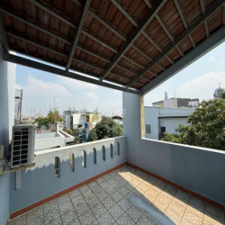 CHO THUÊ NHÀ NGUYÊN CĂN 1 TRỆT 2 LẦU, DT 4×25. ĐƯỜNG LỚN XE TẢI