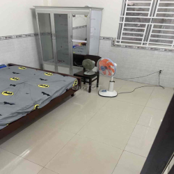 Nhà mới 3 phòng hẻm ô tô Trần Quang Diệu