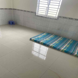 Nhà mới 3 phòng hẻm ô tô Trần Quang Diệu