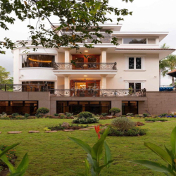 Cho thuê Biệt thự trung tâm Quận 2, DTSD: 1100m2, 7PN, có hồ bơi