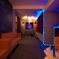 Cho thuê Biệt thự trung tâm Quận 2, DTSD: 1100m2, 7PN, có hồ bơi