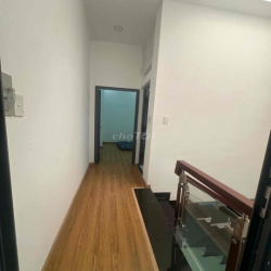 Hot! Cho thuê Nhà Nguyên Căn 2 Tầng Giá 14 triệu  Nguyễn Hữu Cảnh