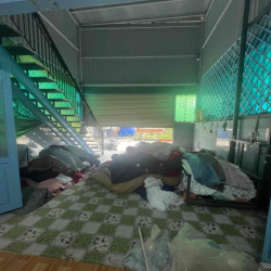 cho thuê xưởng 1 trệt 1 lầu trống suốt 5,2 x 22