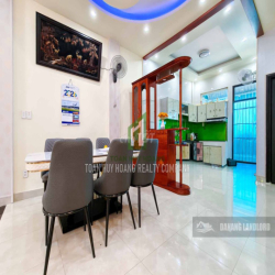 Biệt Thự 4 Phòng Ngủ Phúc Lộc Viên Gần Biển | B555