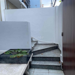 Cần sang lại căn 60m2, lối đi riêng