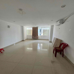 Nhà 5 tầng mặt tiền kinh doanh gần chợ Tân Mỹ