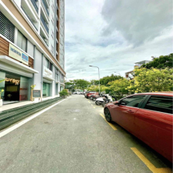 Cho thuê tầng trệt căn góc 2 lối Đông Nam Hacom Galacity sẳn thiết bị
