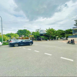 Cho thuê tầng trệt căn góc 2 lối Đông Nam Hacom Galacity sẳn thiết bị