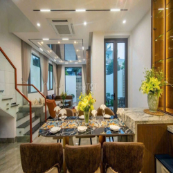 CHO THUÊ BIỆT THỰ 2 MẶT TIỀN: ĐƯỜNG NGUYỄN SƠN - 5 PHÒNG - 5 WC