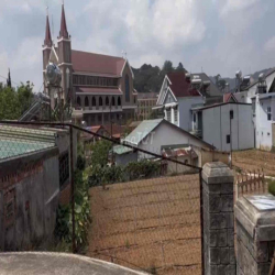 2 Mặt Tiền, 2 căn cấp 4 ở TTTP Đà Lạt, Lãnh Địa Đức Bà, 612,6m2, xe🚗,