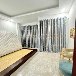 Cho Thuê Nhà 1 Trệt 2 Lầu 3PN Hẻm Xe Hơi Huỳnh Tấn Phát