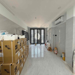 Mặt Bằng Cho Thuê Ngay Đường Lớn Mặt Tiền Kinh Doanh