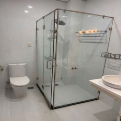 Cho thuê nhà Mới rộng rãi, trệt 3 lầu - HXH tránh nhau