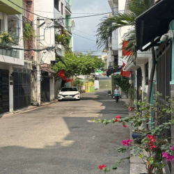 Cho thuê nhà Mới rộng rãi, trệt 3 lầu - HXH tránh nhau