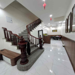 CHO THUÊ NHÀ PHÂN LÔ XUÂN LA TÂY HỒ 55M 4 TẦNG 4PN 15 TRIỆU NHẬN NGAY