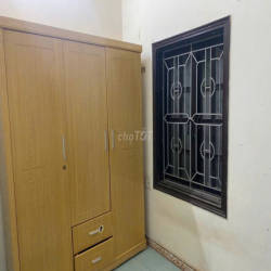 Chỉ 6tr -Cho thuê nhà Nguyễn Văn Cừ, 48m, 3PN, Ngõ ô tô tránh, full đồ