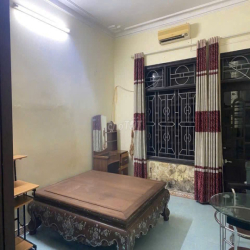 Chỉ 6tr -Cho thuê nhà Nguyễn Văn Cừ, 48m, 3PN, Ngõ ô tô tránh, full đồ