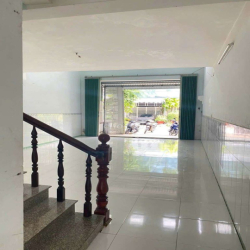 CHO THUÊ NHÀ KDC 586 TRỆT LỬNG LẦU CÓ SÂN SAU 