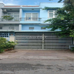 CHO THUÊ NHÀ KDC 586 TRỆT LỬNG LẦU CÓ SÂN SAU 