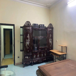 Chỉ 6tr -Cho thuê nhà Nguyễn Văn Cừ, 48m, 3PN, Ngõ ô tô tránh, full đồ
