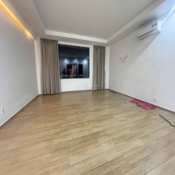 CHO THUÊ Nhà mới đẹp, đường Đặng Thùy Trâm rộng 12m, 3 Tầng, gần ĐHVL