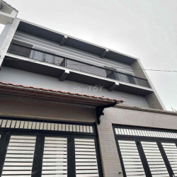 Nhà 2 lầu, 4 pn, 3wc, gần sông sài gòn mát quanh năm-7,9tr