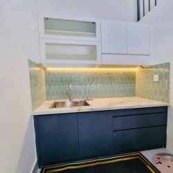 nhà gần mặt tiền đường số 9 Linh Xuân oto đỗ cửa full nội thất