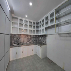 Nhà 2 lầu, 4 pn, 3wc, gần sông sài gòn mát quanh năm-7,9tr