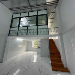 Nhà ở mới sửa sang, thoáng mát, điện nước giá dân