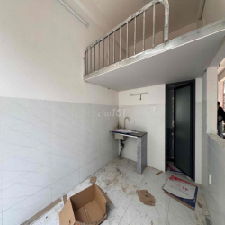 Phòng ở mặt tiền hẻm TCH03 gần Hiệp Thành City