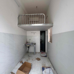 Phòng ở mặt tiền hẻm TCH03 gần Hiệp Thành City