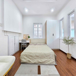 Căn Hộ Tách Bếp Ban Công Sân Vườn Ngay Đường Him Lam Quận 7