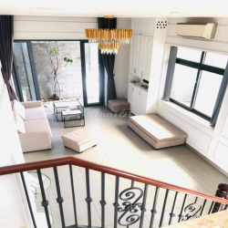 Nhà sạch sẽ 2 mặt tiền thoáng 2 lầu 4pn gần Q.2