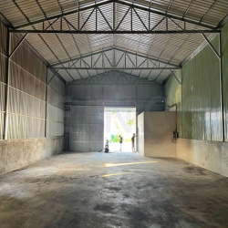 Kho xưởng bãi 324 m² có điện 3 pha, trong KDC Ngân Thuận