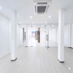 Cho thuê nhà nguyên căn 8x18m 5 tầng ở 9 Trương Quốc Dung Q Phú Nhuận