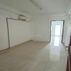 Cho thuê nhà nguyên căn mặt tiền Võ Văn Tần, P. Bàn Cờ