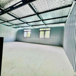 Cho Thuê Xưởng Mới Xây 100% DT 6x30m Gác Lửng Hẻm Xe Tải