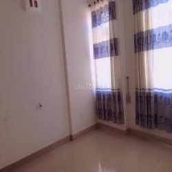 Cho thuê nhà Nguyên Căn 2,5 tầng 5PN MT đường Mai Hắc Đế Ngay Cầu Rồng