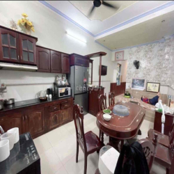 Chính chủ bán nhà phố 4 tầng Phan Đăng Lưu