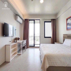 Penthouse ngay Phan Xích Long ban công full nthat siêu chill