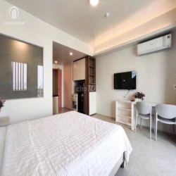 Penthouse ngay Phan Xích Long ban công full nthat siêu chill