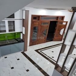 Nhà 5 tầng, 3 ngủ, 4 vệ sinh, đủ nội thất, nhà mới, an ninh tốt