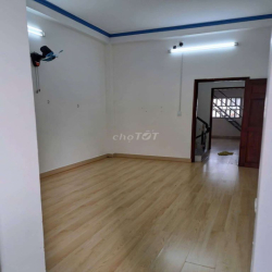 NHÀ ĐẸP - 3 TẦNG - 4PN , 3WC