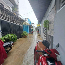 NHÀ ĐẸP - 3 TẦNG - 4PN , 3WC