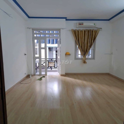 NHÀ ĐẸP - 3 TẦNG - 4PN , 3WC