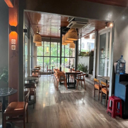 🔥 Góc 2MT Vĩnh Hội Q4 12x18m 3 tầng đẹp, KD sầm uất 🚀