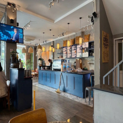 🔥 Góc 2MT Vĩnh Hội Q4 12x18m 3 tầng đẹp, KD sầm uất 🚀