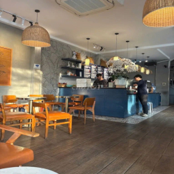 🔥 Góc 2MT Vĩnh Hội Q4 12x18m 3 tầng đẹp, KD sầm uất 🚀