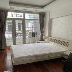 Cần cho thuê nhà 5 Tầng Nguyễn Cảnh Chân Q1 3PN 4WC